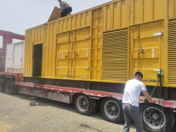 和龙除了负载情况和发动机维护，还有哪些因素会影响 200kw 柴油发电机的油耗？