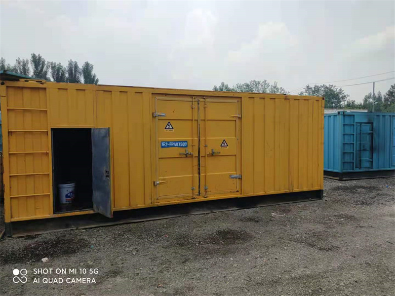 和龙200KW柴油发电机组需要配备什么型号的电缆线？